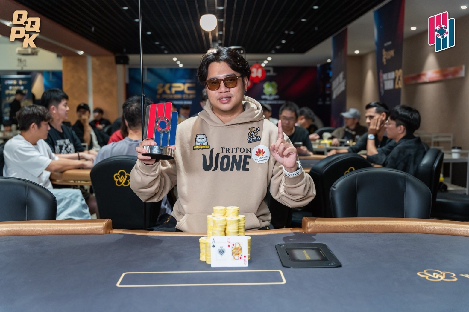 คุณคิว Wutikrai Phraikhieo Poker Dream 23 Taiwan